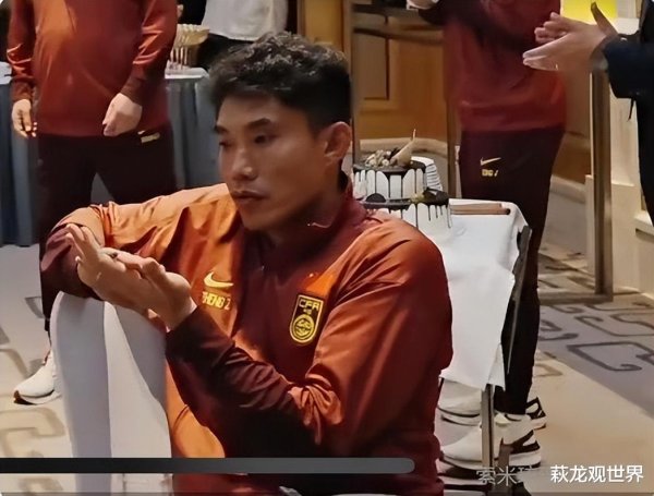 配资盘 郑智陈涛留队, 王大雷+翔战士还踢东亚杯? 北青一语令球迷的心拔凉拔凉